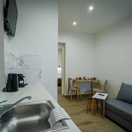 Corner Apts Appartamento