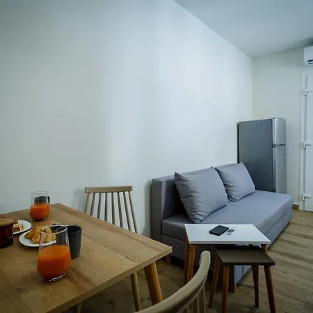 Corner Apts