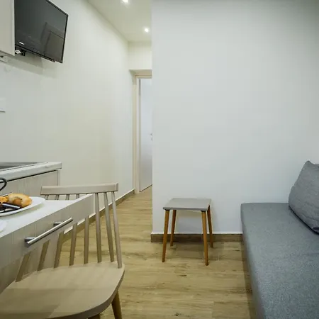 Apartment Corner Apts